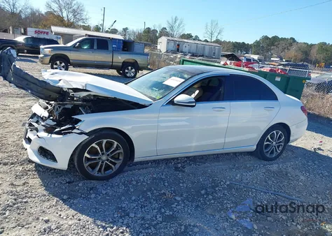 2016 Mercedes-Benz C 300 4Matic from USA, damaged, VIN 55SWF4KB4GU175151